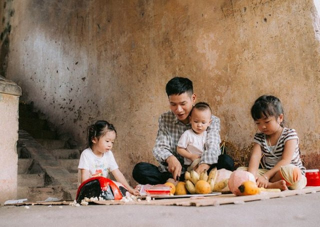 Tuổi thơ ùa về với bộ ảnh cực ý nghĩa mùa Tết Trung thu