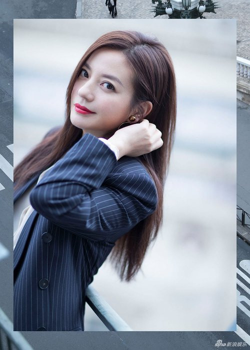 Triệu Vy khoe nhan sắc trẻ trung và đầy sức sống tại tuần lễ thời trang Paris