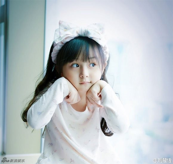 'So kè' nhan sắc của các mẫu nhí nổi tiếng từ nhiều quốc gia trên thế giới