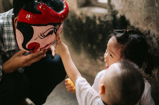 Tuổi thơ ùa về với bộ ảnh cực ý nghĩa mùa Tết Trung thu