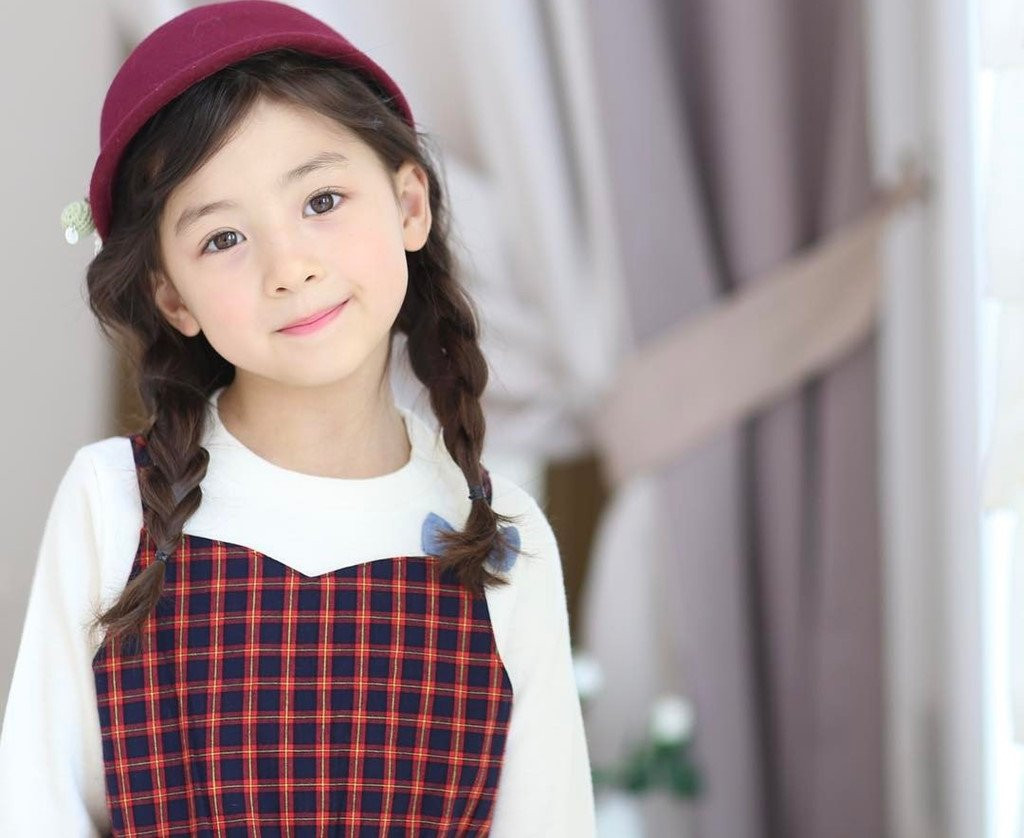 'So kè' nhan sắc của các mẫu nhí nổi tiếng từ nhiều quốc gia trên thế giới