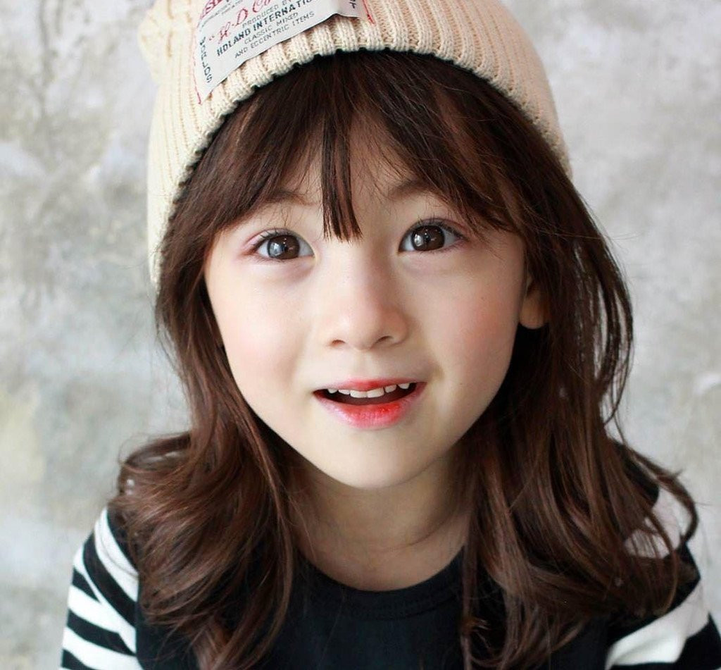 'So kè' nhan sắc của các mẫu nhí nổi tiếng từ nhiều quốc gia trên thế giới