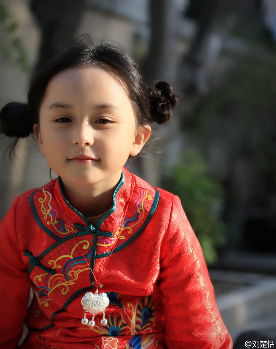 'So kè' nhan sắc của các mẫu nhí nổi tiếng từ nhiều quốc gia trên thế giới