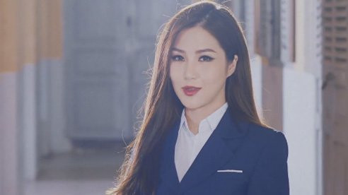 Những lý do khiến 'Em gái mưa' trở thành bản hit quốc dân trăm triệu lượt nghe chỉ sau 1 tháng