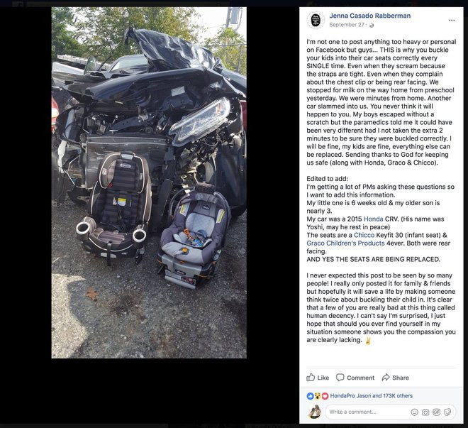 Nhờ thắt dây an toàn, người mẹ giúp 2 con thoát tử trước tai nạn khủng khiếp