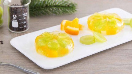 Bật mí cách làm thạch nho cam dứa cho bé nhìn thôi đã thèm