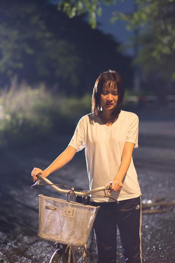 Những lý do khiến 'Em gái mưa' trở thành bản hit quốc dân trăm triệu lượt nghe chỉ sau 1 tháng