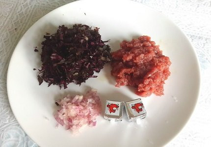 Hướng dẫn mẹ làm cháo thịt bò phô mai bổ dưỡng giúp con tăng cân vù vù