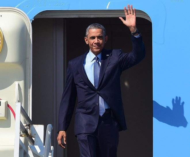 Tiết lộ lý do nhiều người giàu có nhưng chỉ thích mặc những bộ quần áo giống nhau