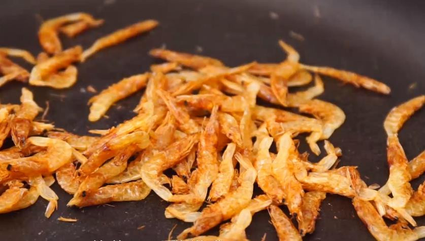 Hướng dẫn mẹ làm trứng hấp tôm kiểu Nhật mềm mại, thơm ngon cho bé