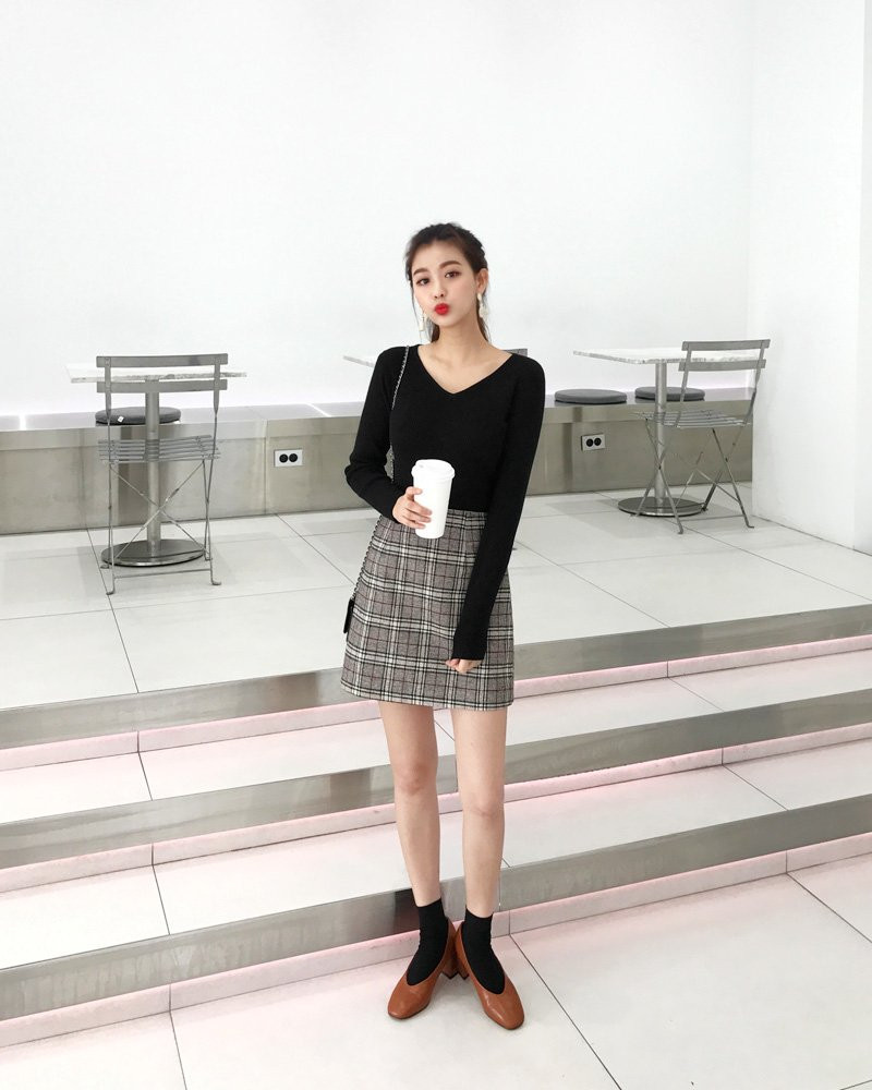 Xu hướng thời trang mùa thu: Áo dệt kim lên ngôi