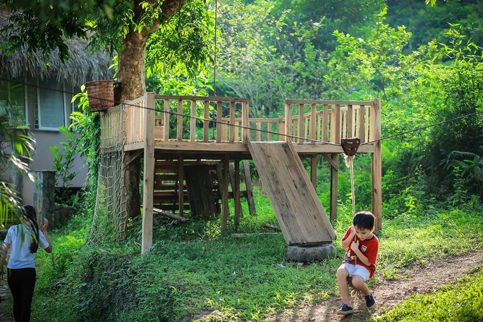 Cho bé yêu trèo đèo, lội suối, thử làm nông dân tại nông trại chỉ cách Hà Nội 40 phút