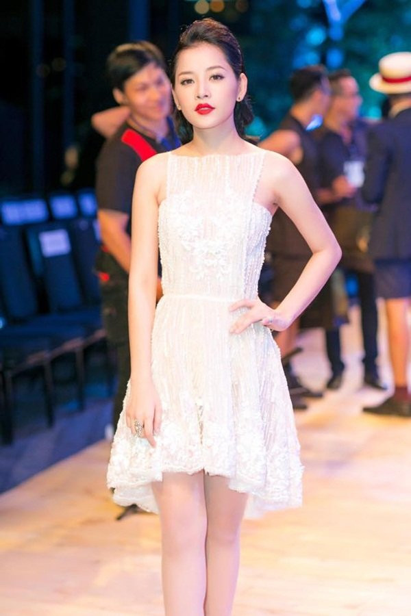 'Đo' tài sản và sở thích săn hàng hiệu của Hương Tràm và Chi Pu