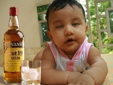 Uống một chén rượu gạo, bé trai 2 tuổi tổn thương não, mất trí nhớ