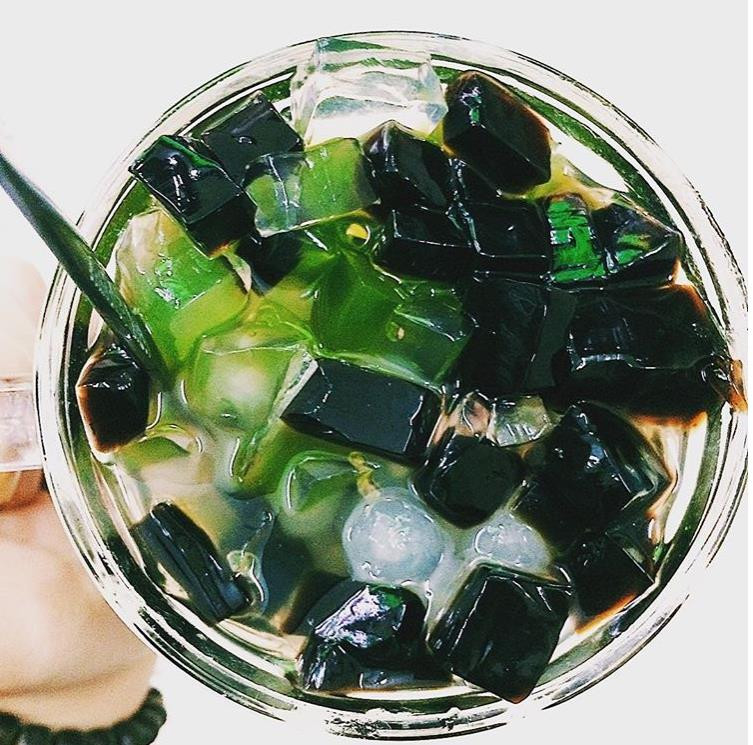 Điểm mặt 4 hàng chè truyền thống 'gây thương nhớ' mùa thu Hà Nội