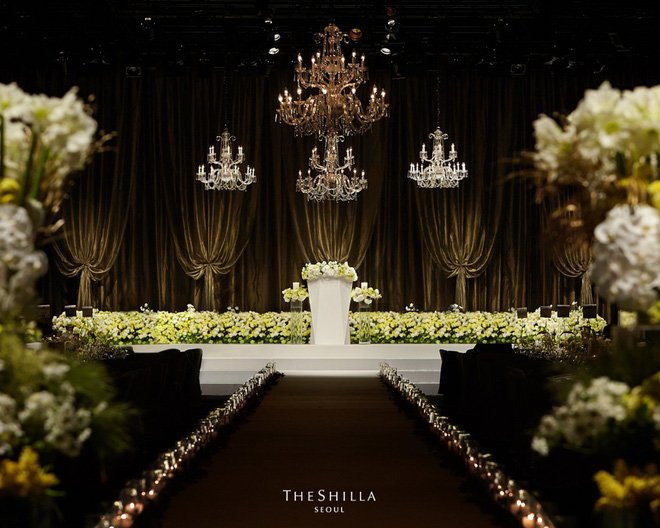 Hé lộ những hình ảnh đầu tiên về đám cưới thế kỷ của cặp đôi Song - Song