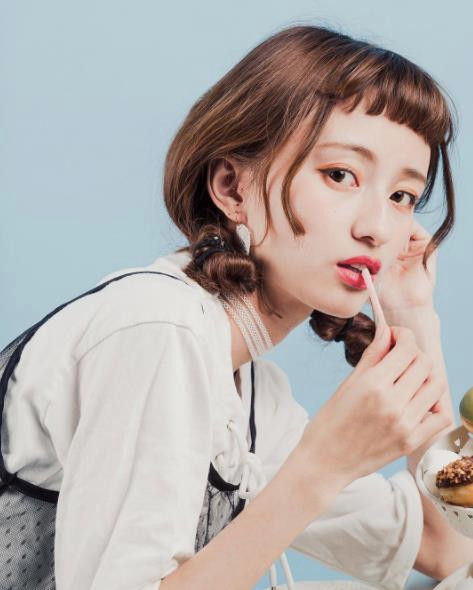 Cô nàng 9x Đài Loan gây sốt với kiểu tóc Naruko siêu ngố nhưng cũng... siêu yêu