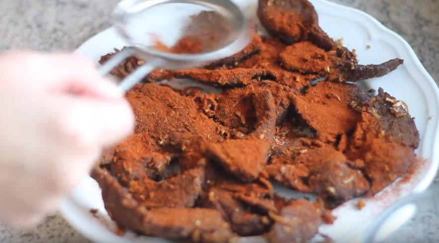 Cách làm thịt bò khô cay cay nhâm nhi ngày trở gió