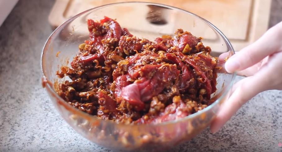 Cách làm thịt bò khô cay cay nhâm nhi ngày trở gió