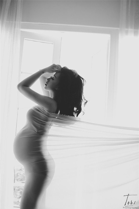 Loạt ảnh mẹ bầu xinh đẹp và cuốn hút chứng minh: Phụ nữ đẹp nhất khi làm mẹ