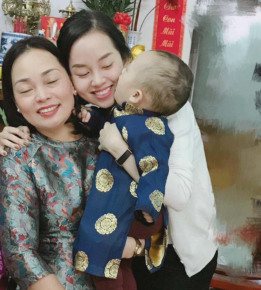 Đặt lên bàn cân dàn 'hot girl bỉm sữa Việt': Ai viên mãn hơn ai?