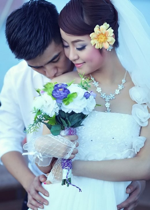 Đặt lên bàn cân dàn 'hot girl bỉm sữa Việt': Ai viên mãn hơn ai?