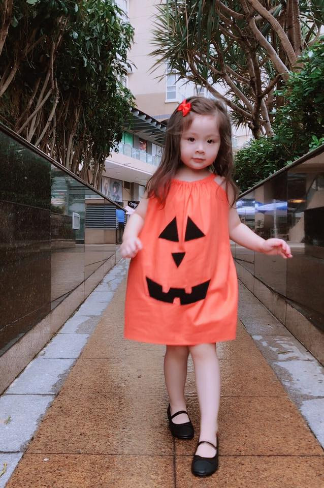 Đầu tuần ngắm công chúa nhỏ Cadie lấy năng lượng làm việc hăng say