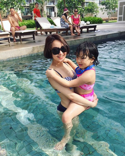 Đặt lên bàn cân dàn 'hot girl bỉm sữa Việt': Ai viên mãn hơn ai?