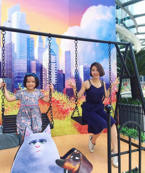 Đặt lên bàn cân dàn 'hot girl bỉm sữa Việt': Ai viên mãn hơn ai?