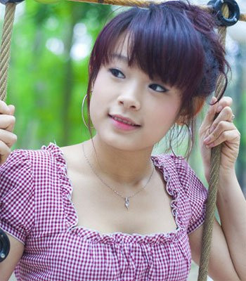 Đặt lên bàn cân dàn 'hot girl bỉm sữa Việt': Ai viên mãn hơn ai?