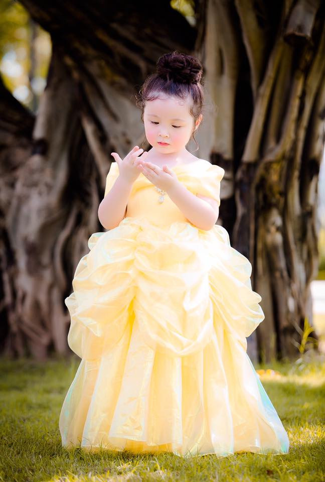 Đầu tuần ngắm công chúa nhỏ Cadie lấy năng lượng làm việc hăng say