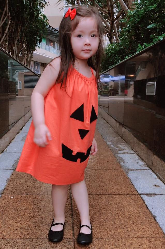 Đầu tuần ngắm công chúa nhỏ Cadie lấy năng lượng làm việc hăng say