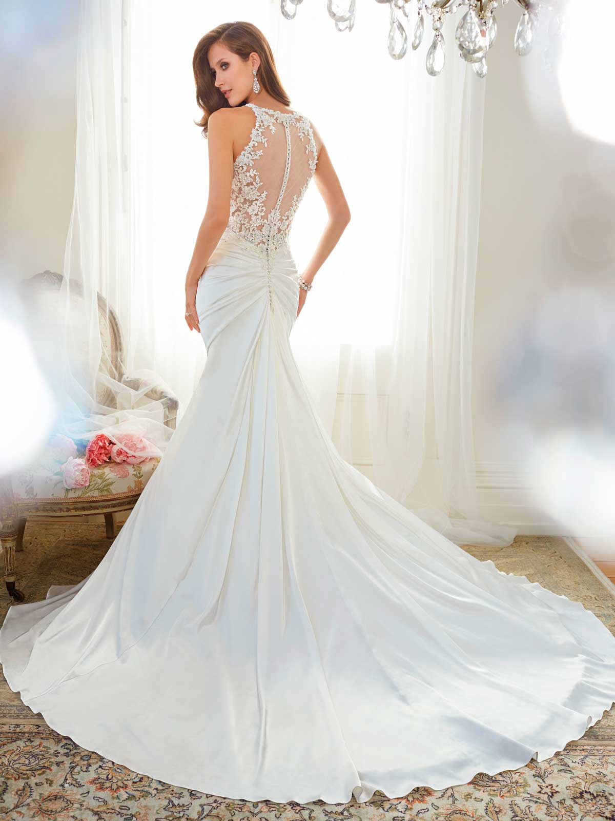 Mẹo chọn đồ cưới hoàn hảo khiến bạn trở thành cô dâu xinh đẹp nhất thế gian