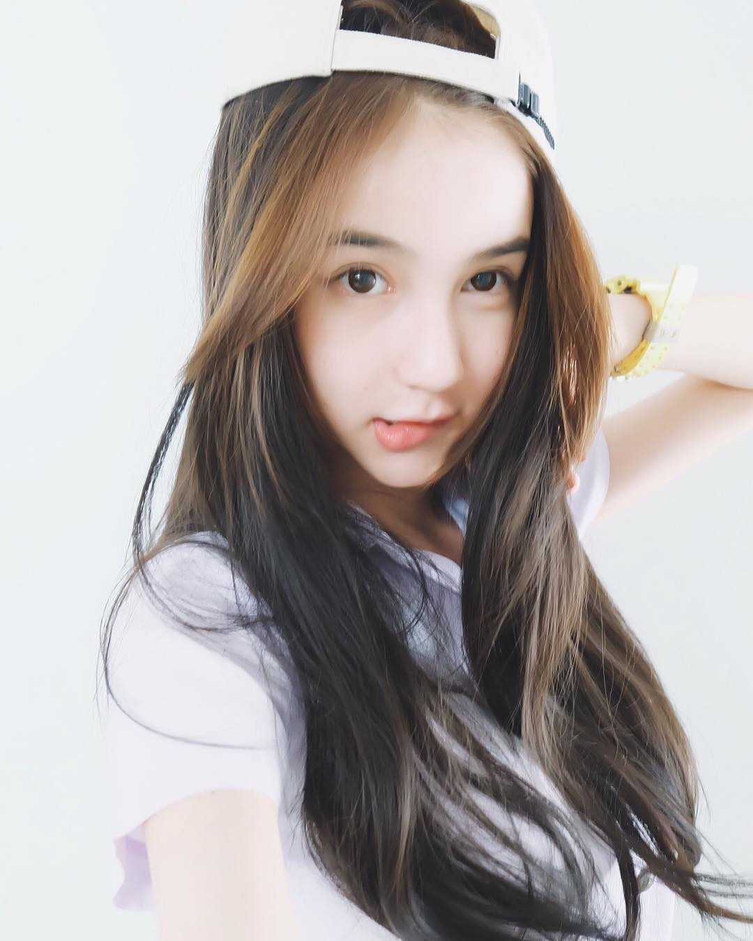 Nhan sắc ngọt ngào của Tân hoa hậu chuyển giới Thái Lan gây sốt cộng đồng mạng