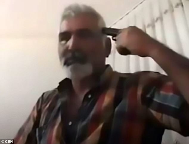 Rúng động: Ông bố livestream cảnh tự sát vì... con gái kết hôn nhưng không hỏi ý kiến