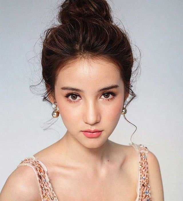 Nhan sắc ngọt ngào của Tân hoa hậu chuyển giới Thái Lan gây sốt cộng đồng mạng