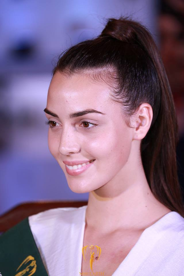 Thí sinh Miss Earth đọ mặt mộc: Người đẹp không tì vết, người khiến khán giả 'khóc thét'