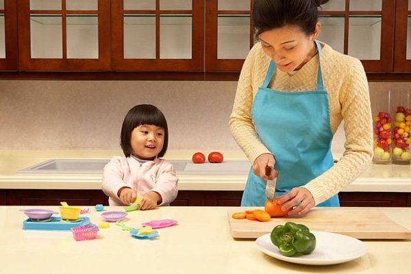 Image result for phụ nữ 1 con