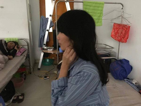 Bị người yêu phụ tình, cô gái trẻ sụt 20kg, trầm cảm nặng phải vào viện tâm thần