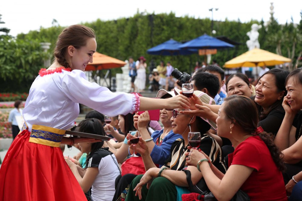 ảnh lễ hội rượu vang bà nà hills 2017