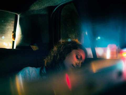 mach-chi-em-cach-di-taxi-buoi-toi-an-toan-giai-nhan-2