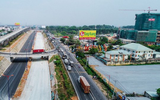 Đất nền TP HCM lên cơn sốt, chuyên gia cảnh báo thị trường đang rất nhạy cảm - Ảnh 1.