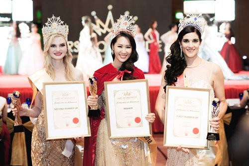 duong-thuy-linh-2-5435-1529900-8182-8142-1530092283