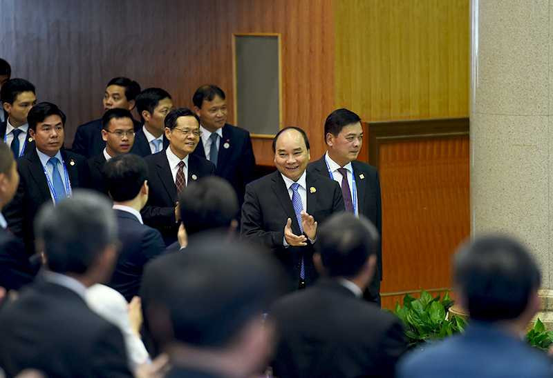 Thu tuong doi thoai voi cac doanh nghiep hang dau Trung Quoc 1