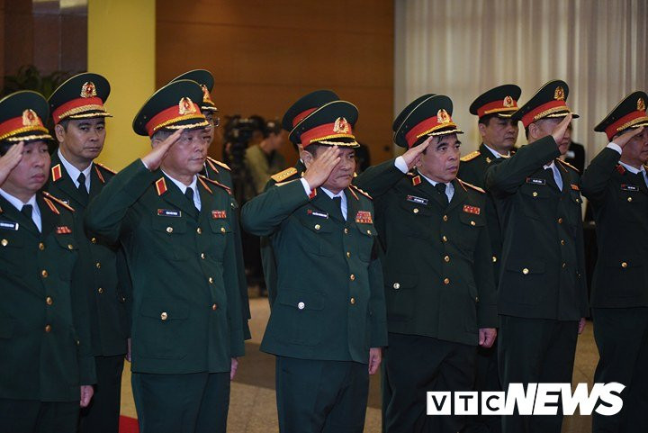 doan quan doi vieng nguyen thu tuong phan van khai 2 4