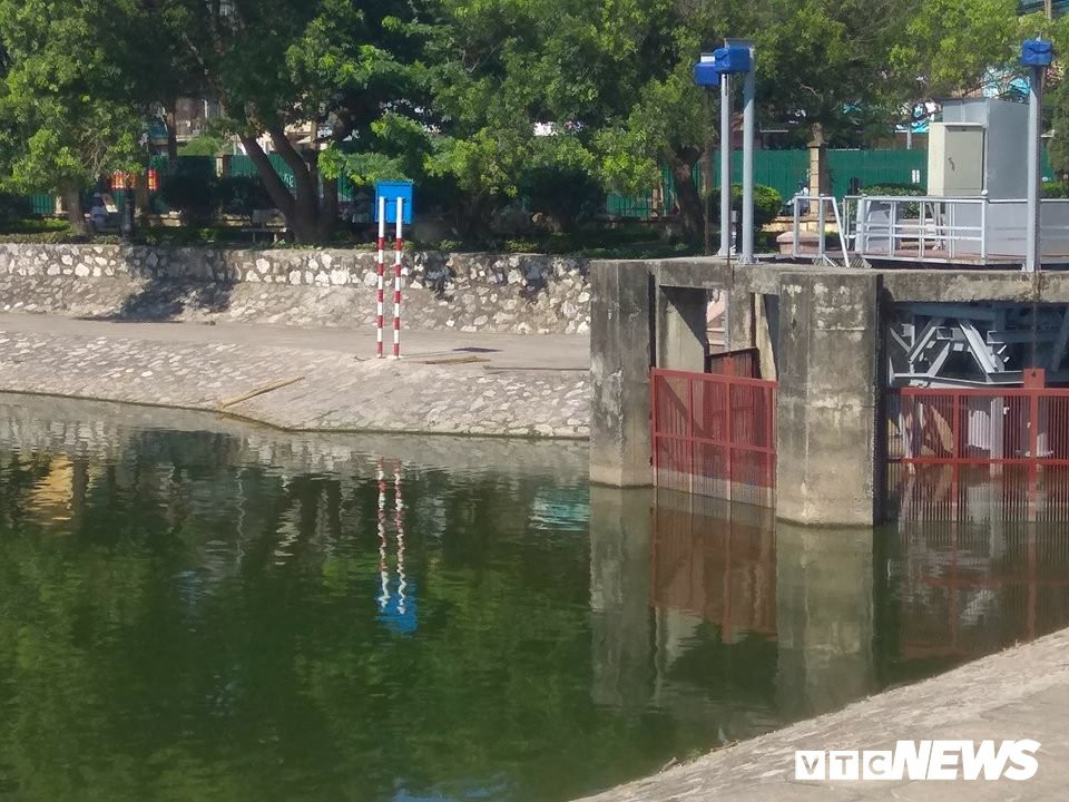 33469225_2058913921017930_919736911084388352_n