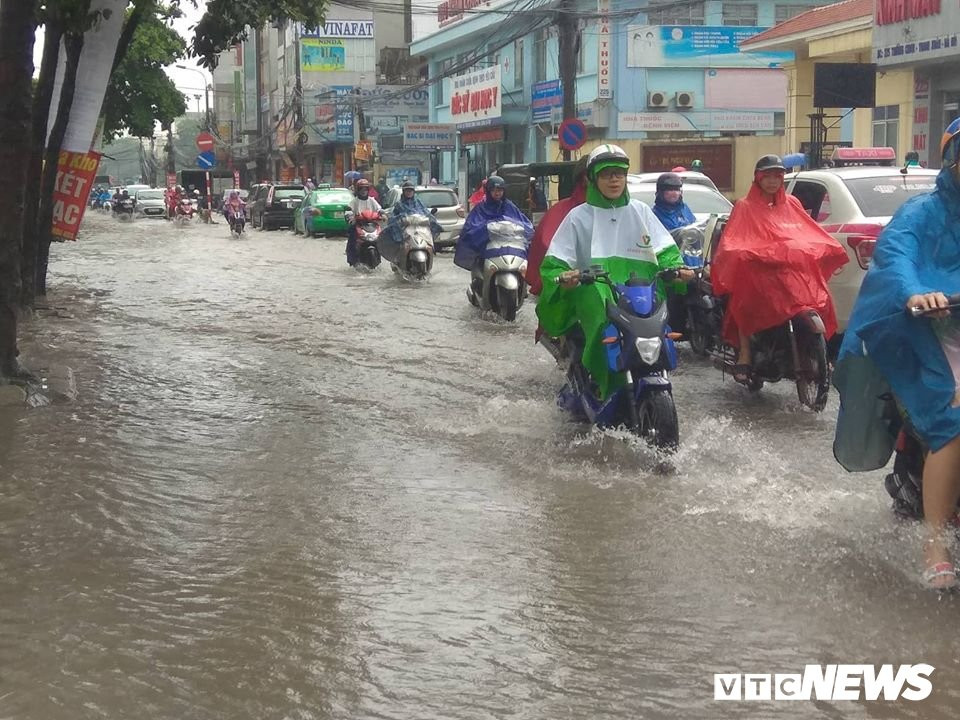 37500331_2104735733102415_1334759901544579072_n