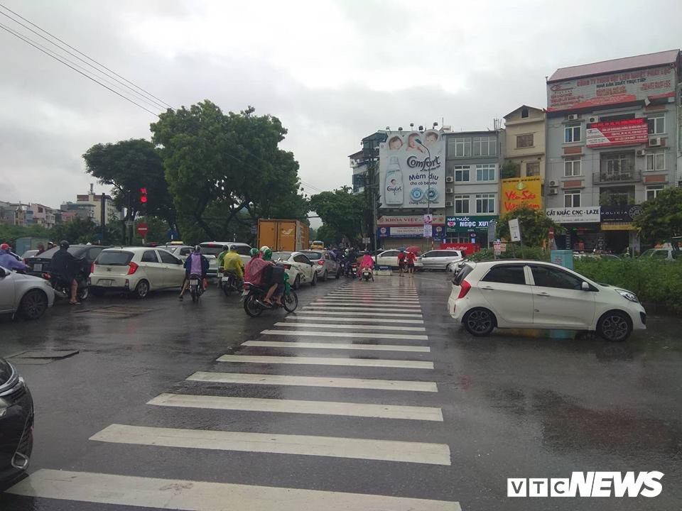 37597990_2104735673102421_5793579340893519872_n 4