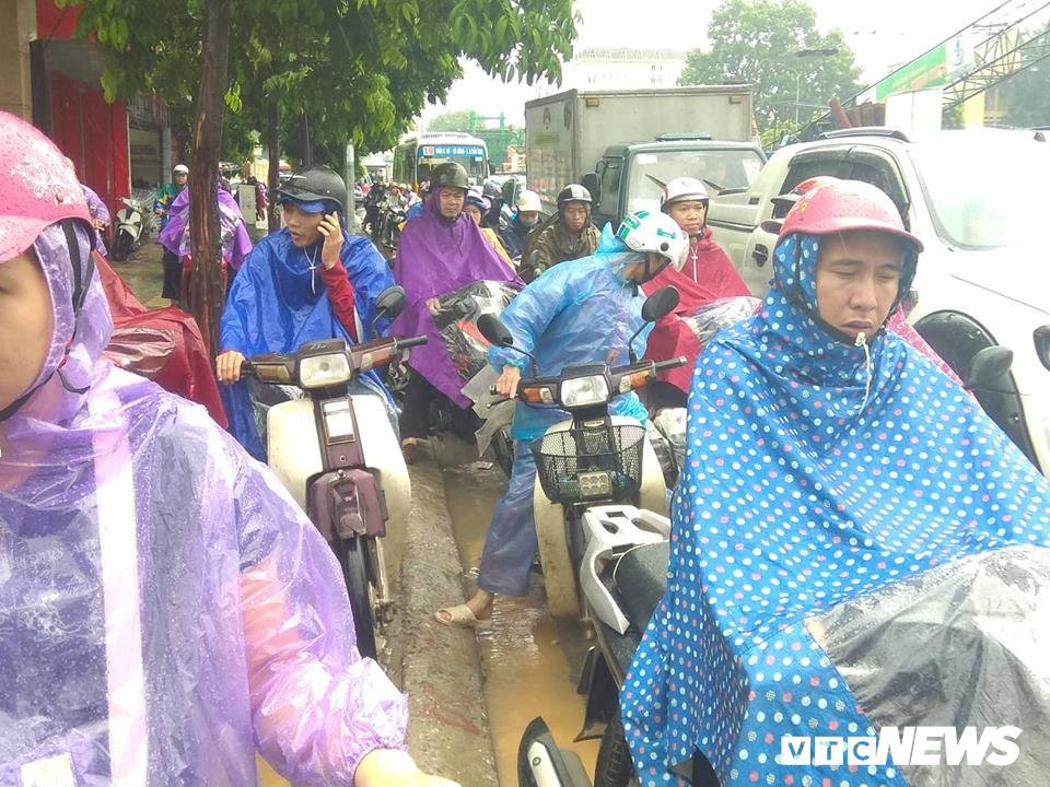 37623975_2104735613102427_1815288294389317632_n 3