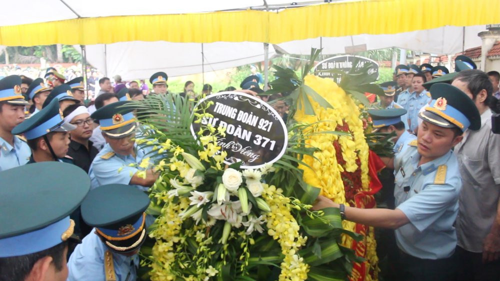 MVI_0868.MOV.00_00_01_18.Still001 6